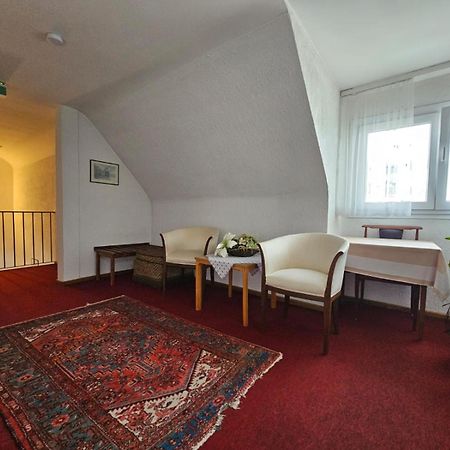 Hotel Haus Isenburg Neu-Isenburg Exteriér fotografie