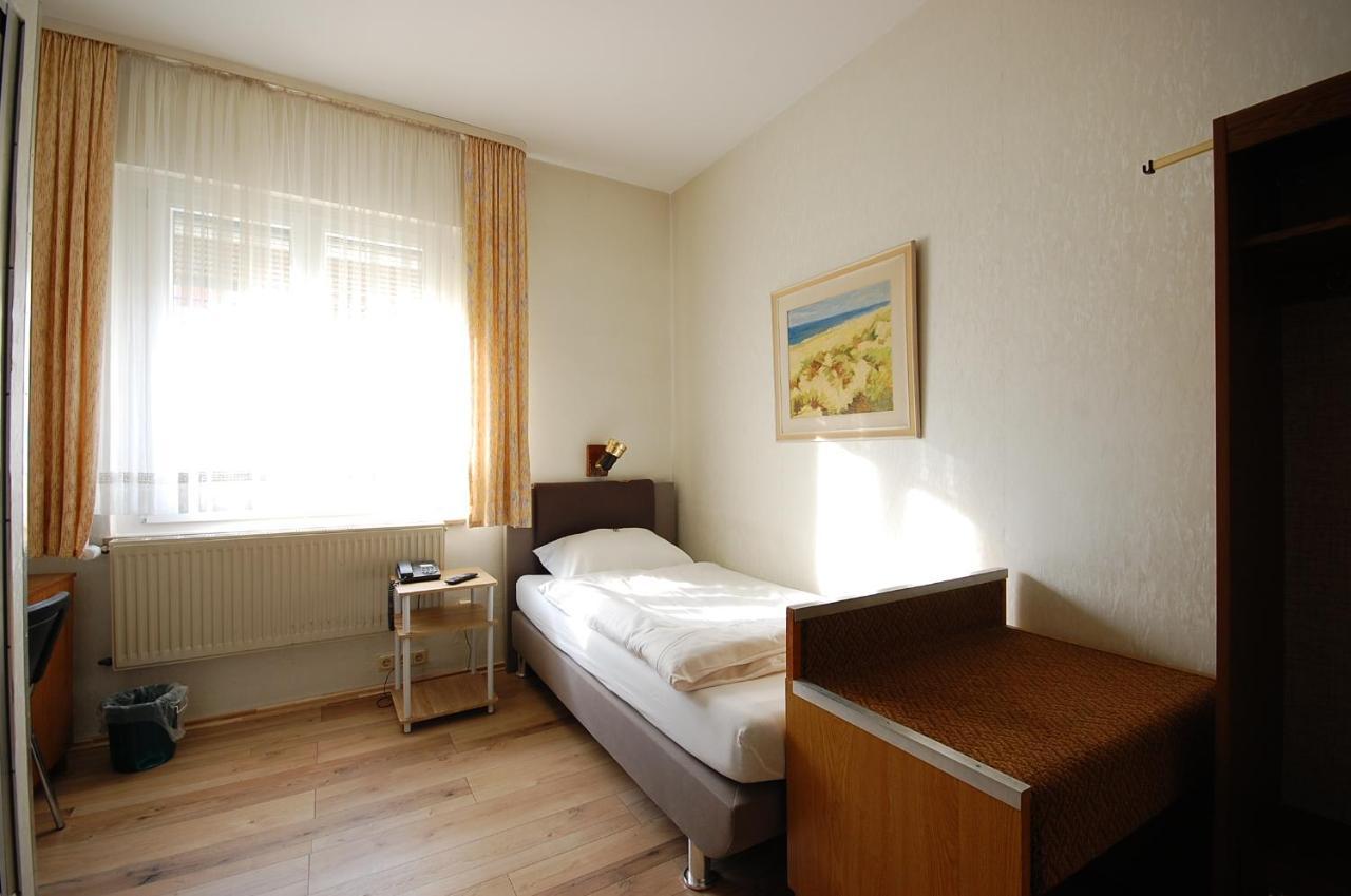 Hotel Haus Isenburg Neu-Isenburg Exteriér fotografie