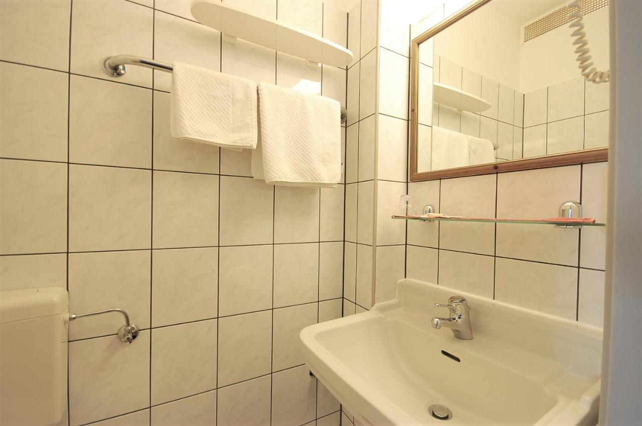 Hotel Haus Isenburg Neu-Isenburg Exteriér fotografie