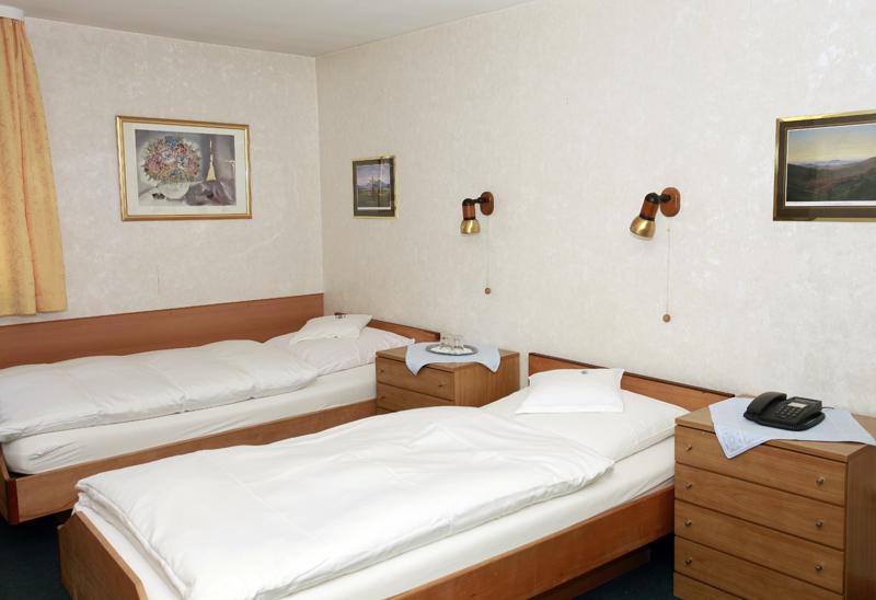 Hotel Haus Isenburg Neu-Isenburg Exteriér fotografie